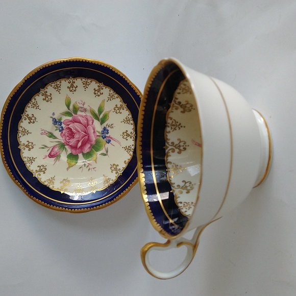 Aynsley Bone China Cobalt Blue & Gold Pink Cabbage Rose Teacup & Saucer C894 - Picture 5 of 7